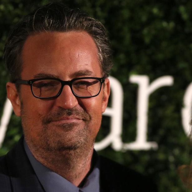 Der US-amerikanische Schauspieler Perry posiert bei den Evening Standard British Film Awards in London für Fotografen.