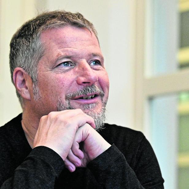 Andreas Prochaska während eines Interviews.