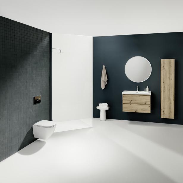 Ein modernes Badezimmer mit Dusche, Toilette und Waschtisch in einem minimalistischen Design.