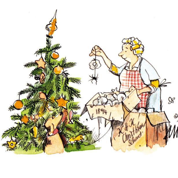 Eine Frau schmückt einen Weihnachtsbaum mit Figuren aus einer Kiste von 1894.