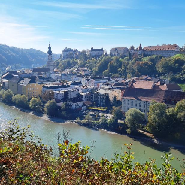 Ein Blick auf Passau mit dem Zusammenfluss von Donau und Inn.