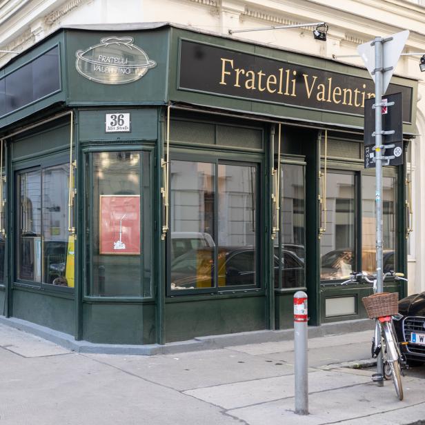 Das Restaurant „Fratelli Valentino“ an einer Straßenecke in Wien.