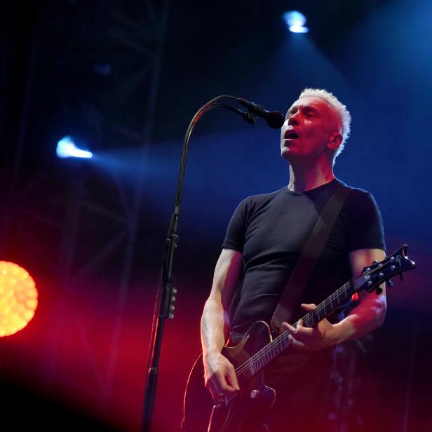 Farin Urlaub von Die Ärzte spielt 2019 auf dem Nova Rock Festival.