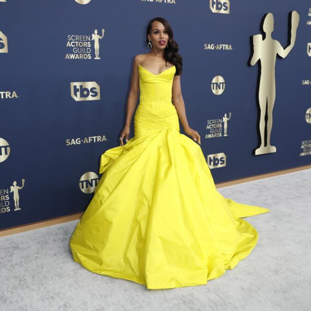 Kerry Washington in einem gelben Kleid bei den Screen Actors Guild Awards.