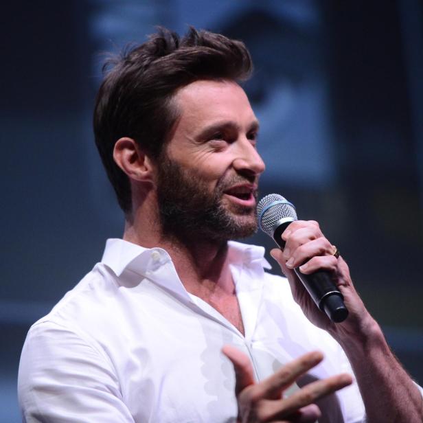 Hugh Jackman spricht während des 20th Century Fox Panels auf der Comic-Con International 2013.