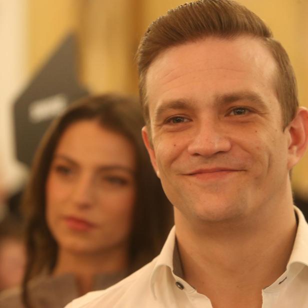 Michael Steinocher lächelt in die Kamera.