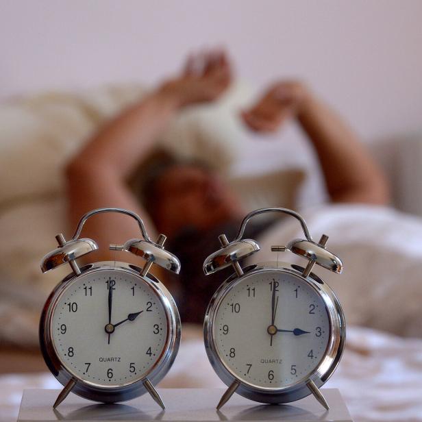 ++ THEMENBILD ++ SOMMERZEIT / ZEITUMSTELLUNG