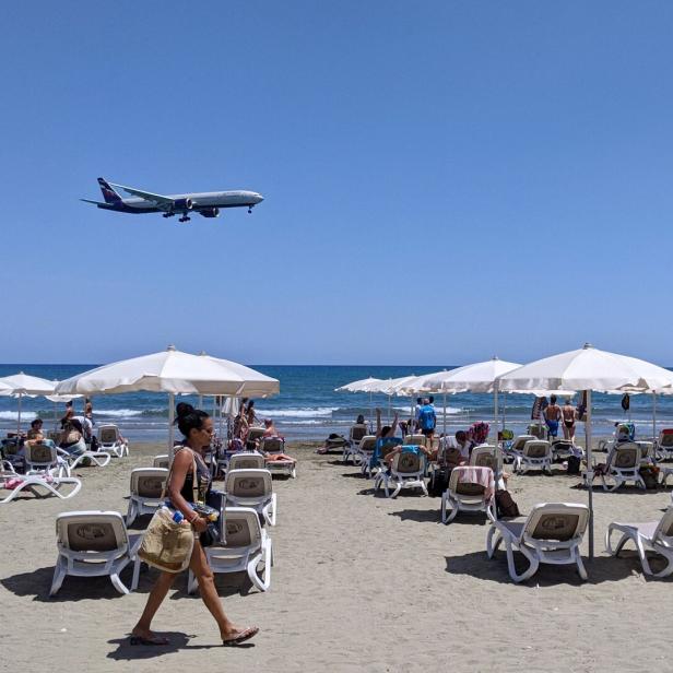 CYPRUS-HEALTH-VIRUS-PANDEMIC-VACCINE