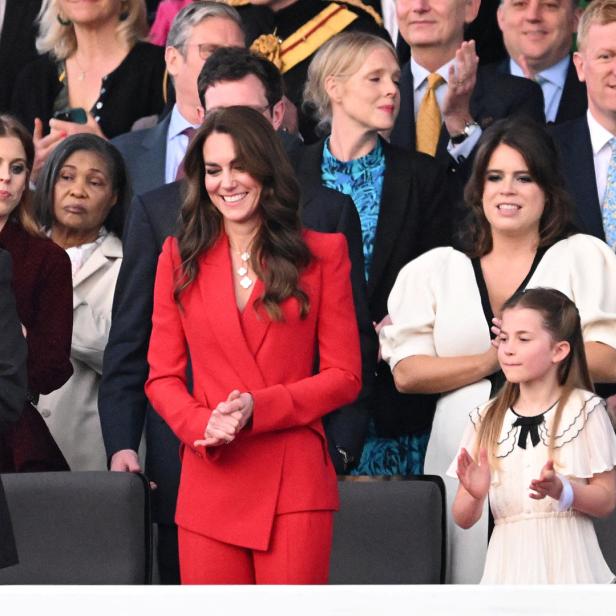 Kate Middleton, Prinzessin Charlotte und Prinz George bei einer öffentlichen Veranstaltung.