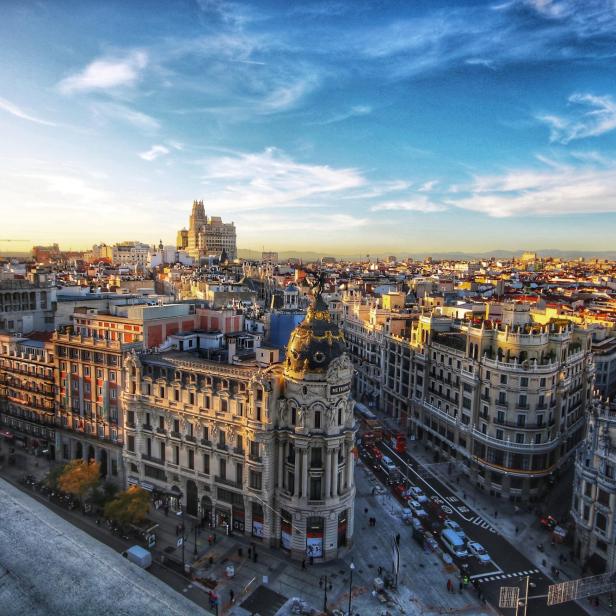 Blick von oben auf die Stadt Madrid.