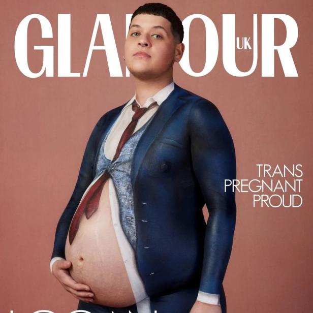 Logan Brown, ein schwangerer Transmann, auf dem Cover von Glamour UK.
