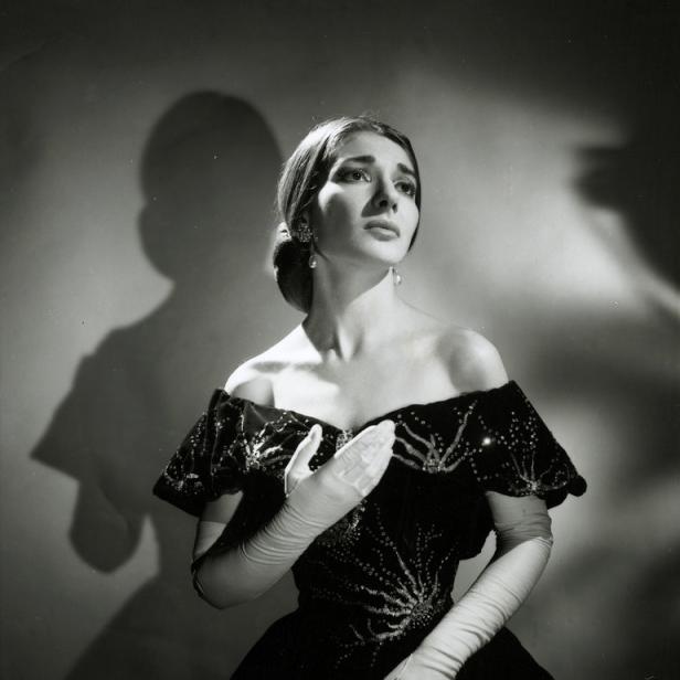 Maria Callas vereint Schönheit, Können und Drama.