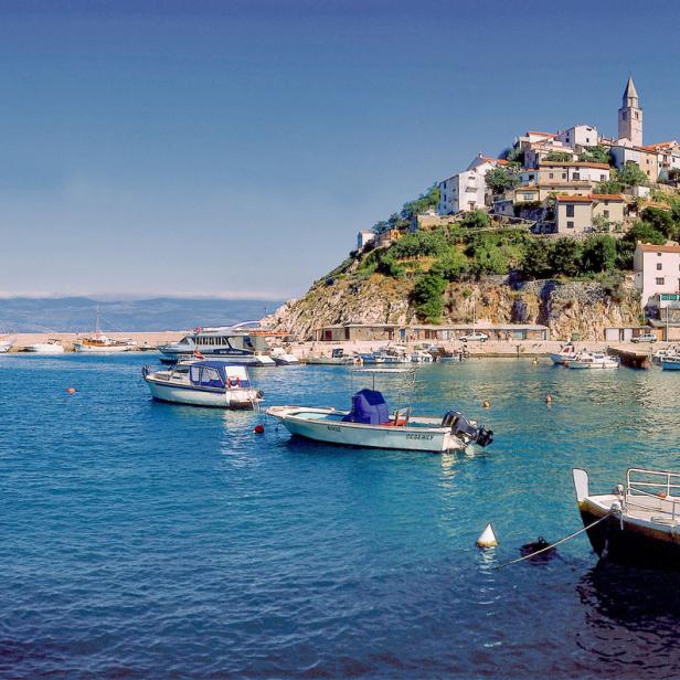 Der Ort Vrbnik liegt im kleinen Weinanbaugebiet der Insel Krk.