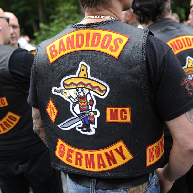 Symbolbild: Die Farben der Bandidos sind Rot und Gold. Auf ihren Kutten tragen sie Aufnäher mit einem mexikanischen Banditen