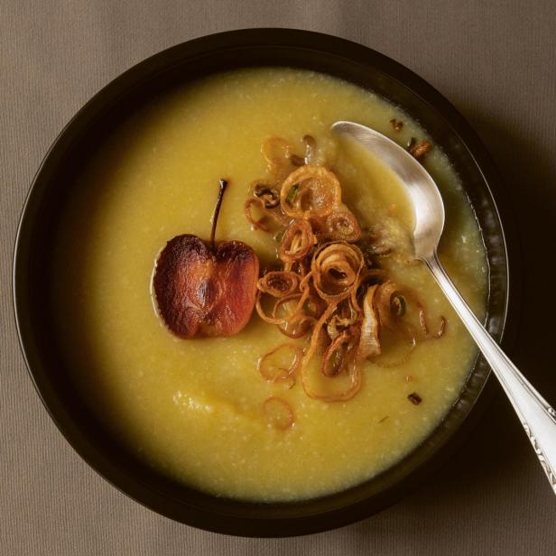Apfel-Kartoffelsuppe.