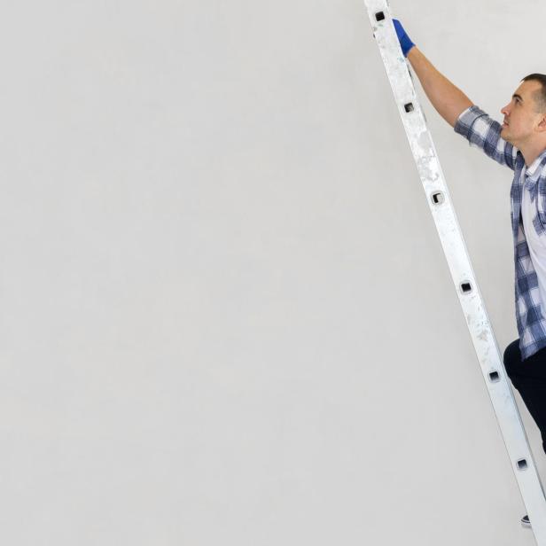 Teleskopleiter versus klassische Leiter? Innovation beim Klettern!