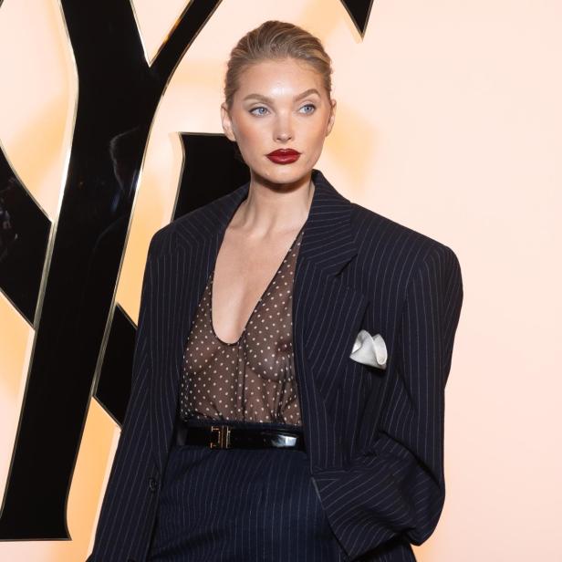Elsa Hosk auf dem roten Teppich.