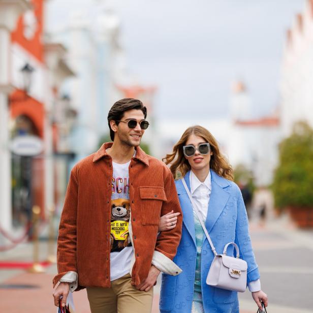 Spare mit Stil vom 25.03.-06.04. bei extralangen Öffnungszeiten in den Designer Outlets