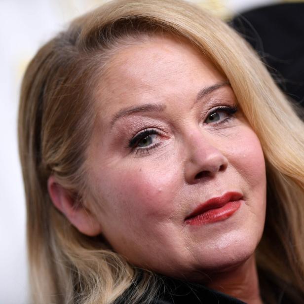 Christina Applegate posiert für ein Porträt.