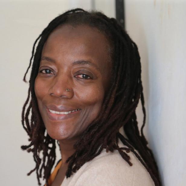 Autorin Dangarembga bei "Literatur im Nebel": "Mangel an Migrationsmöglichkeiten"