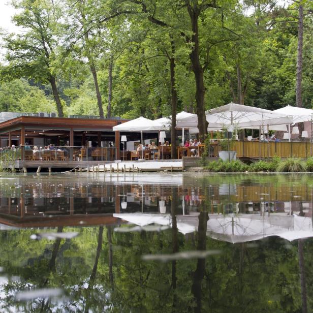 Restaurant Klee am Hanslteich direkt am Wasser.