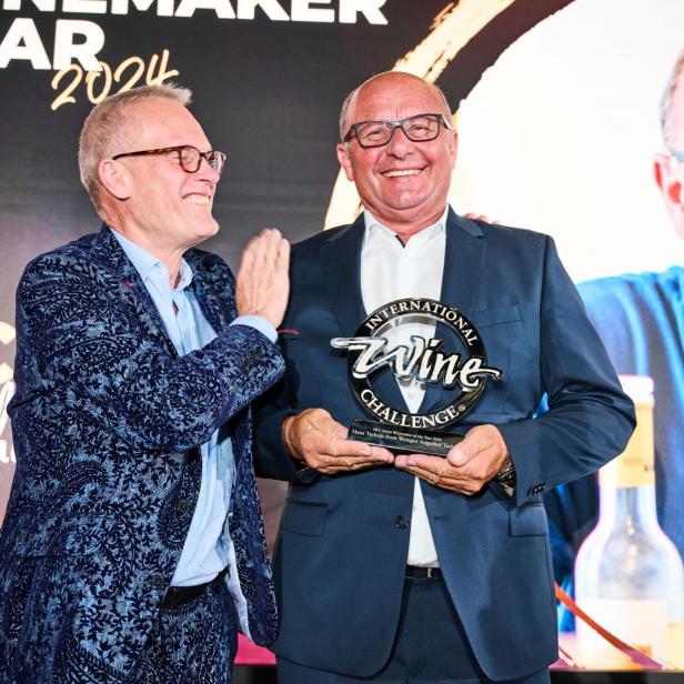 Hans Tschida vom Weingut Angerhof Tsch gewinnt den „International Wine Challenge“-Preis.
