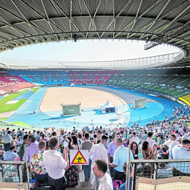 Der Ernst-Happel-Stadion könnte nicht nur den Zeugen Jehovas (Bild) zur Verfügung stehen, sondern zum Olympiastadion werden.