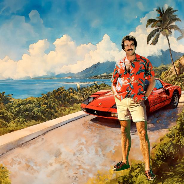 Ein Mann im Hawaiihemd posiert vor einem roten Ferrari auf einer tropischen Insel.