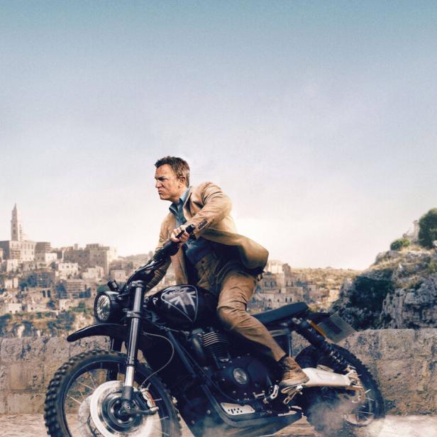 Daniel Craig fährt in „Keine Zeit zu sterben“ auf einem Motorrad durch Matera.