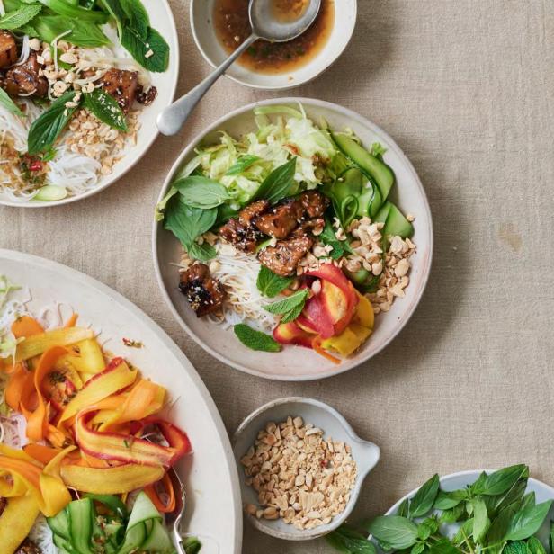 Vietnamesischer Reisnudelsalat.