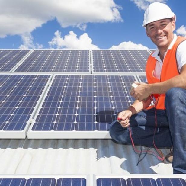 Solaranlagen mit Speicher: Der Schlüssel zur Energieunabhängigkeit