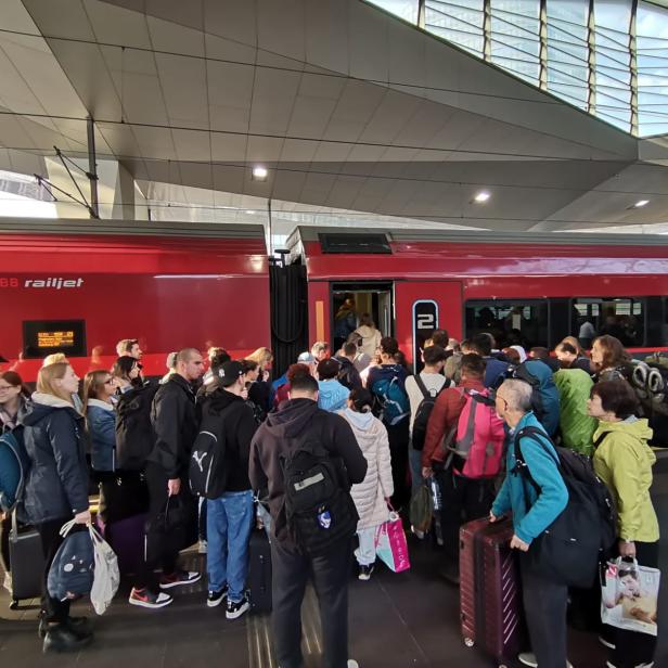 Westbahnstrecke wieder offen: Holpriger Start der ÖBB nach Unwetter