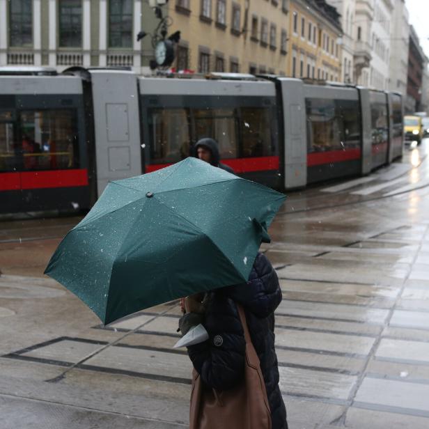 Warum es derzeit besonders gefährlich ist, zu Fuß auf der Straße unterwegs zu sein