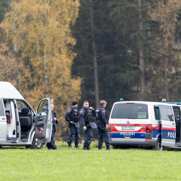 ZWEI MENSCHEN IM MÜHLVIERTEL GETÖTET: VERDÄCHTIGER OFFENBAR TOT