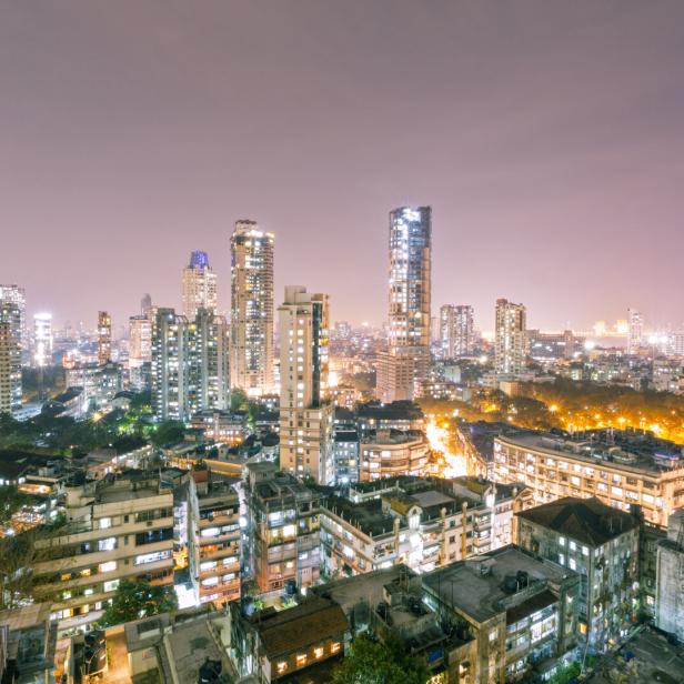 Mumbai hat nicht nur viele Wolkenkratzer, sondern mit Dharavi auch den größten Slum Asiens.