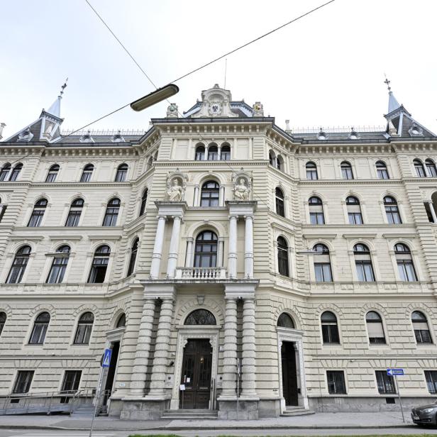 Gerichtsgebäude von außen.