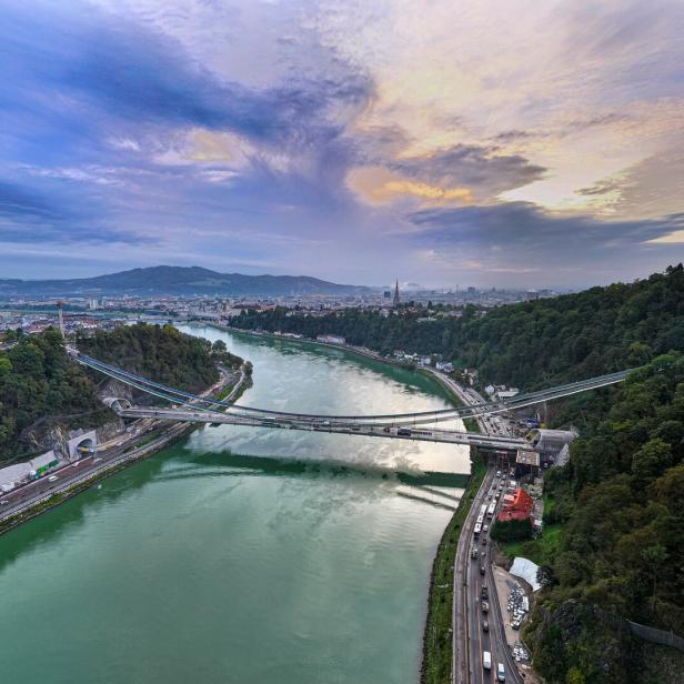 Donautalbrücke in Linz: Kostenexplosion und Sicherheitsbedenken überschatten Eröffnung