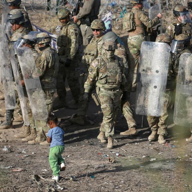 Soldaten gegen das eigene Volk? Wie Trump abschieben lassen will