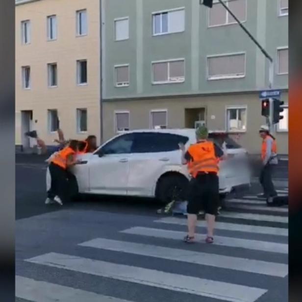 Klima-Demonstranten niedergefahren: Linzer (56) landet vor Gericht