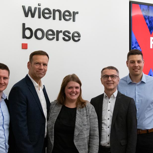 Sechs Personen stehen nebeneinander: Markus Wilhelm, Matthias Reiter, Alexander Kirschall (DHL Group), Lisa Galuska (PORR), Martin Link (Bechtle), Philipp Genduth