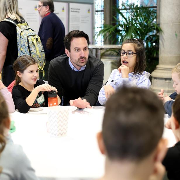 Wiederkehr bei der Kinder und Jugendumfrage