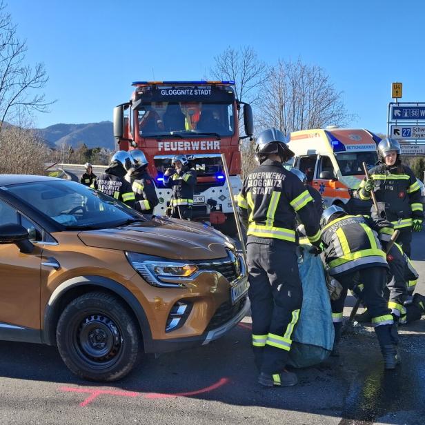 Drei Verletzte bei Verkehrsunfall im Bezirk Neunkirchen