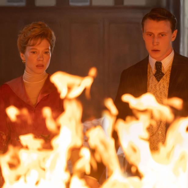 Angst vor dem Biest – und vor der Liebe: Gabrielle (Léa Seydoux) und Louis (George MacKay) treffen einander in den Jahren 1910, 2014 und 2044