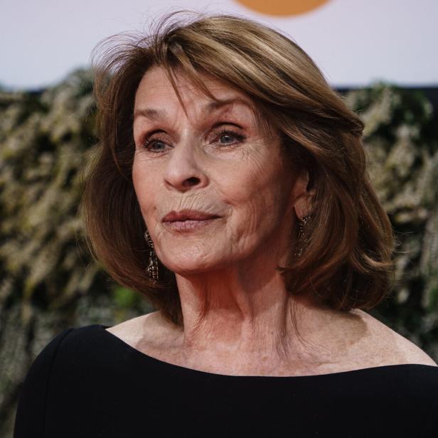 Senta Berger auf dem roten Teppich.