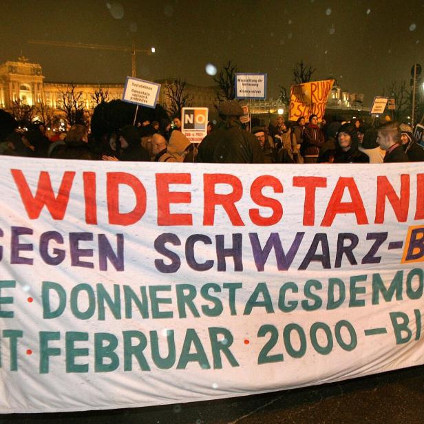 Rückkehr der Donnerstagsdemos: Und wieder wird gegen Blau-Schwarz protestiert