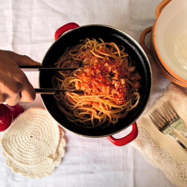 Spaghetti Bolognese mit Thunfisch.