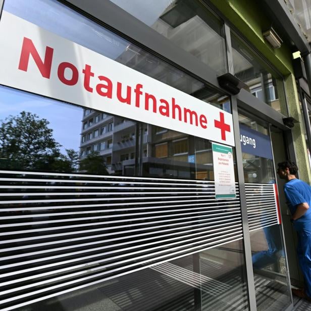 Aufnahme des Eingangsbereichs einer Notfallambulanz.