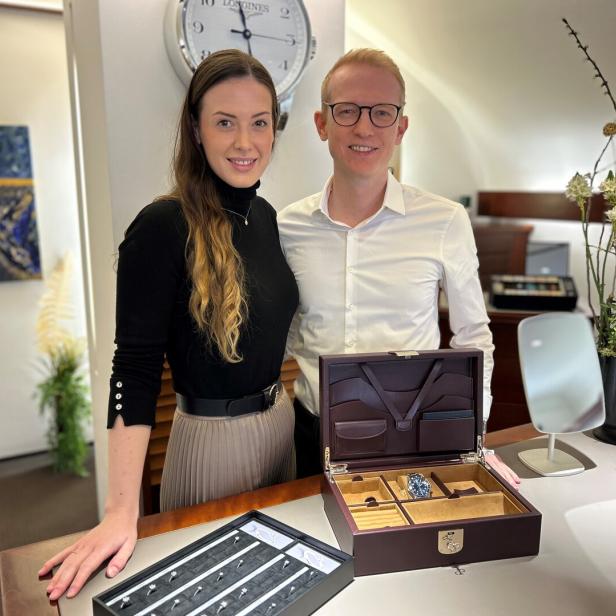 Juwelier Thomas Freiberger und Partnerin Alexa Sarantoulidis haben den Coup weggesteckt und sind wieder für Kunden da