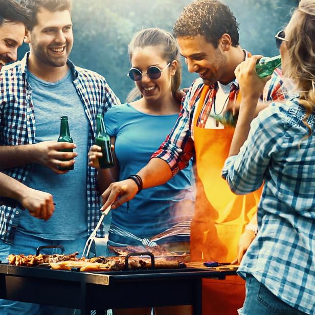 Geselligkeit, Röstaromen – und ein gutes Bier zum Grillen.