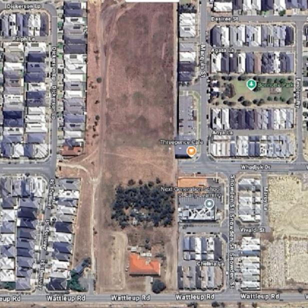 Riesiges Grundstück inmitten einer Siedlung in Perth (Australien)